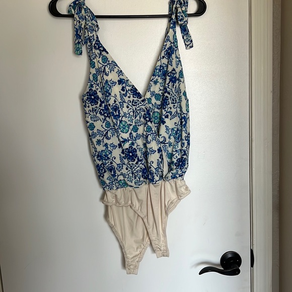 Vici dolls bodysuit tank with tie straps - Picture 1 of 5